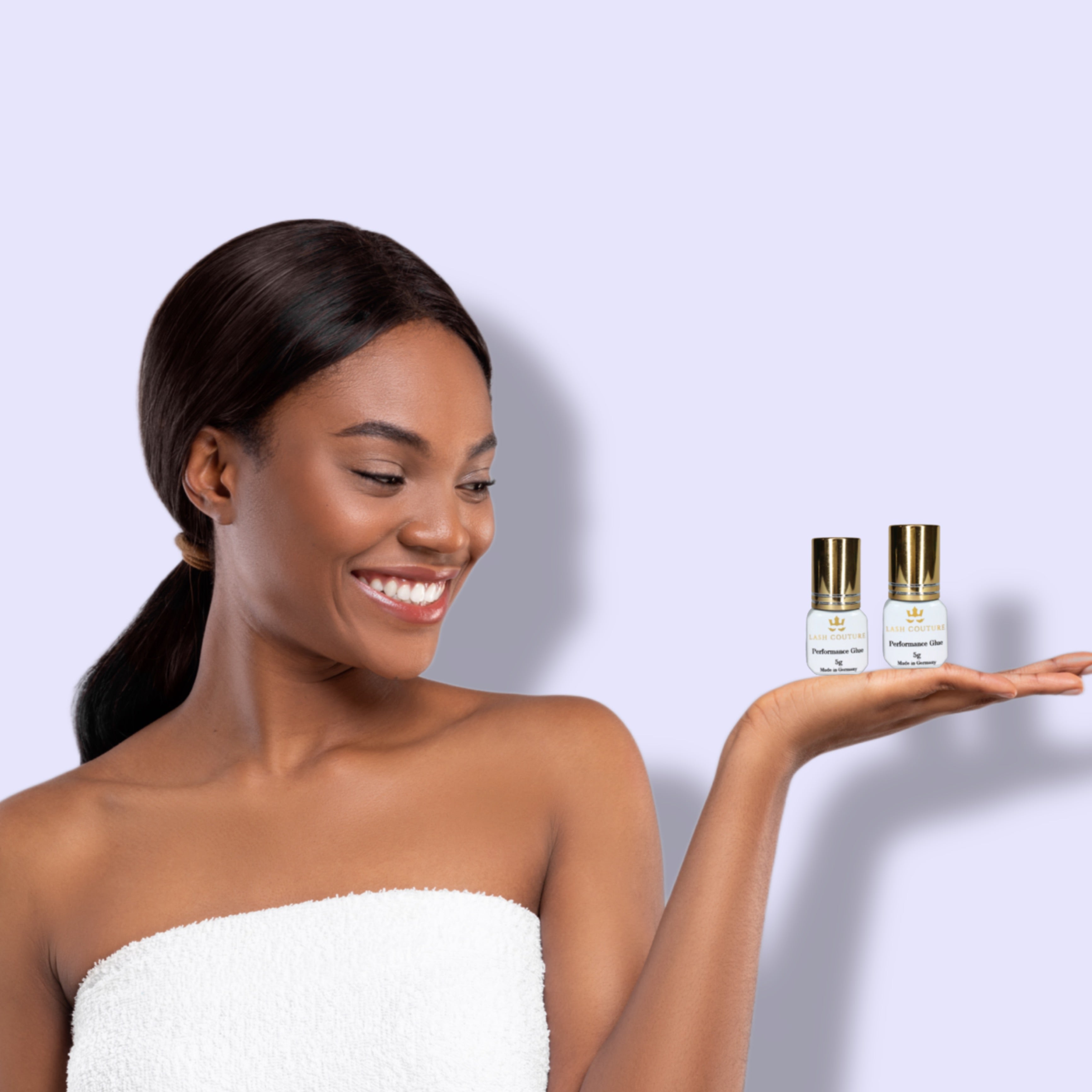 Wimpernverlängerungsprodukte von LashBoom - Wimpernkleber für perfekte Verlängerungen